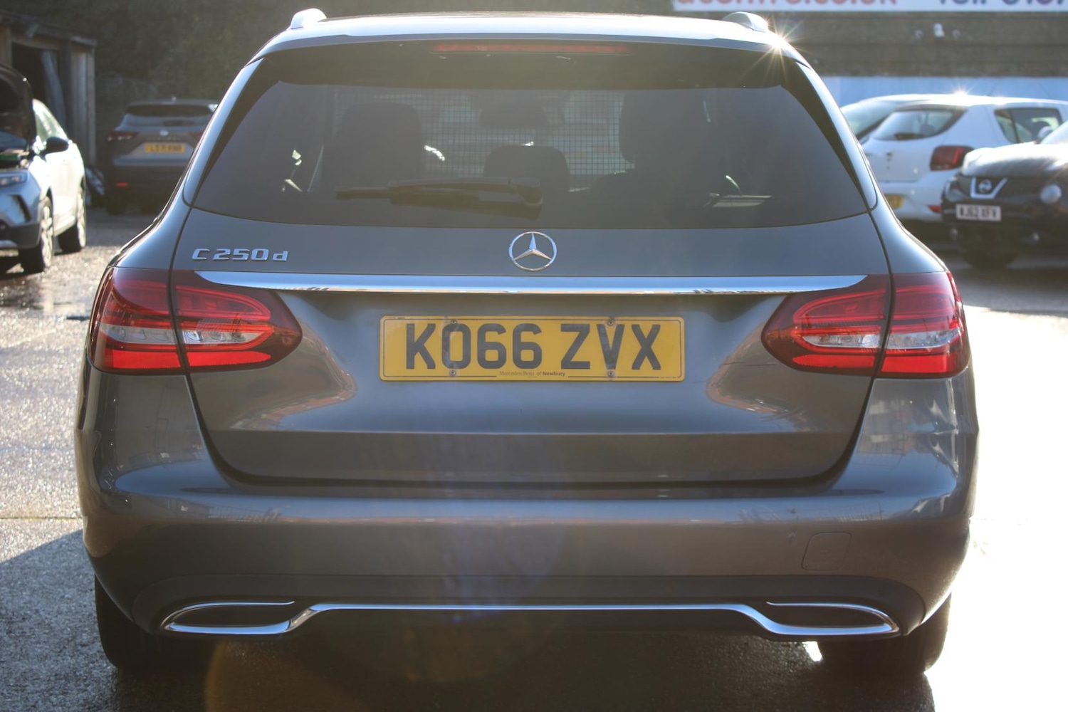 Used Mercedes-Benz C Class 2017 for sale - 76922289: Photo 4