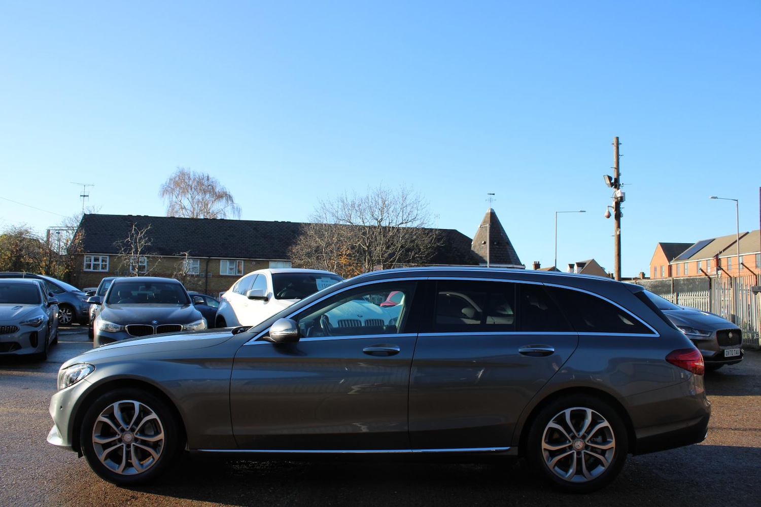 Used Mercedes-Benz C Class 2017 for sale - 76922289: Photo 6