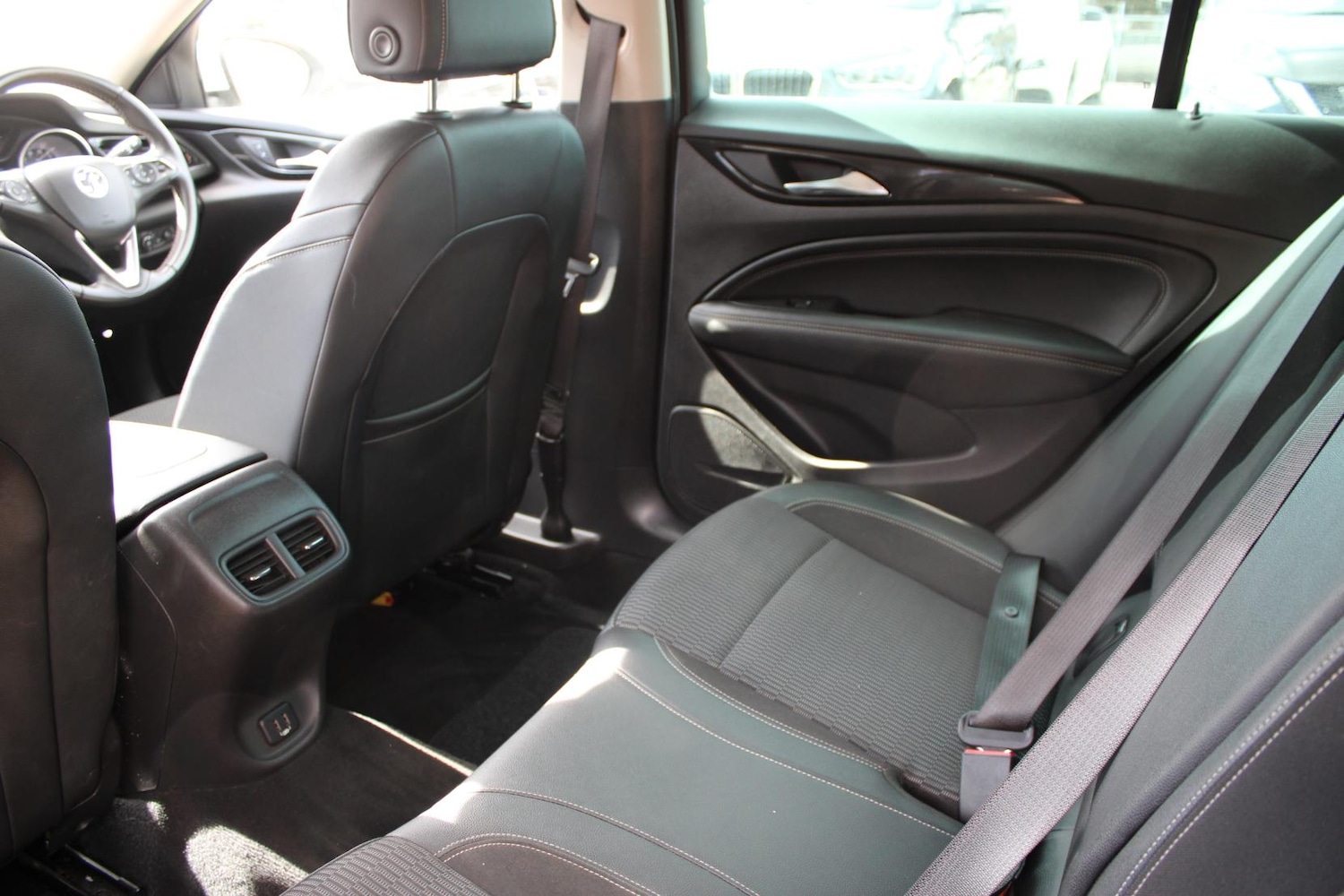 Used Vauxhall Insignia 2018 for sale - 76922291: Photo 15