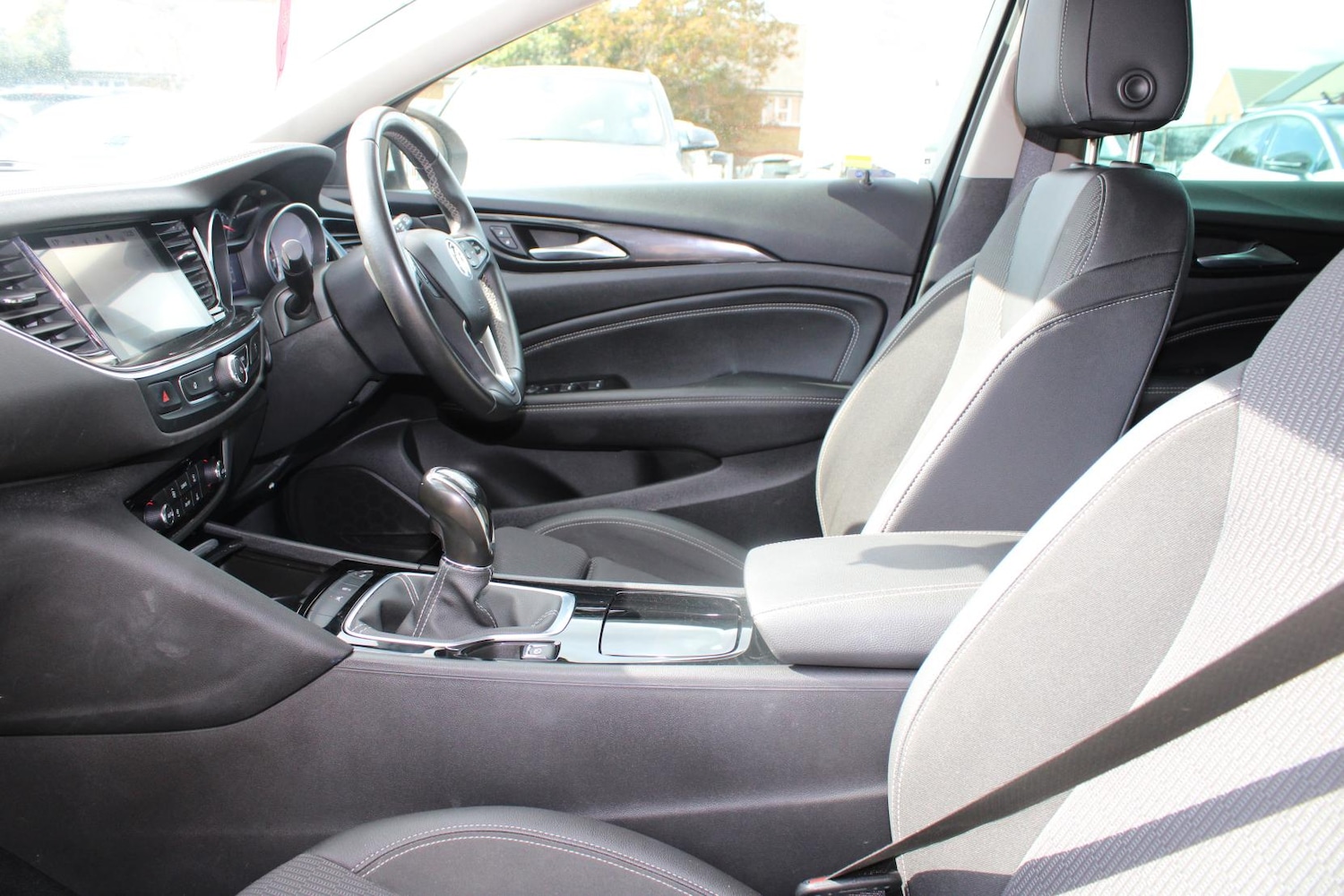 Used Vauxhall Insignia 2018 for sale - 76922291: Photo 19