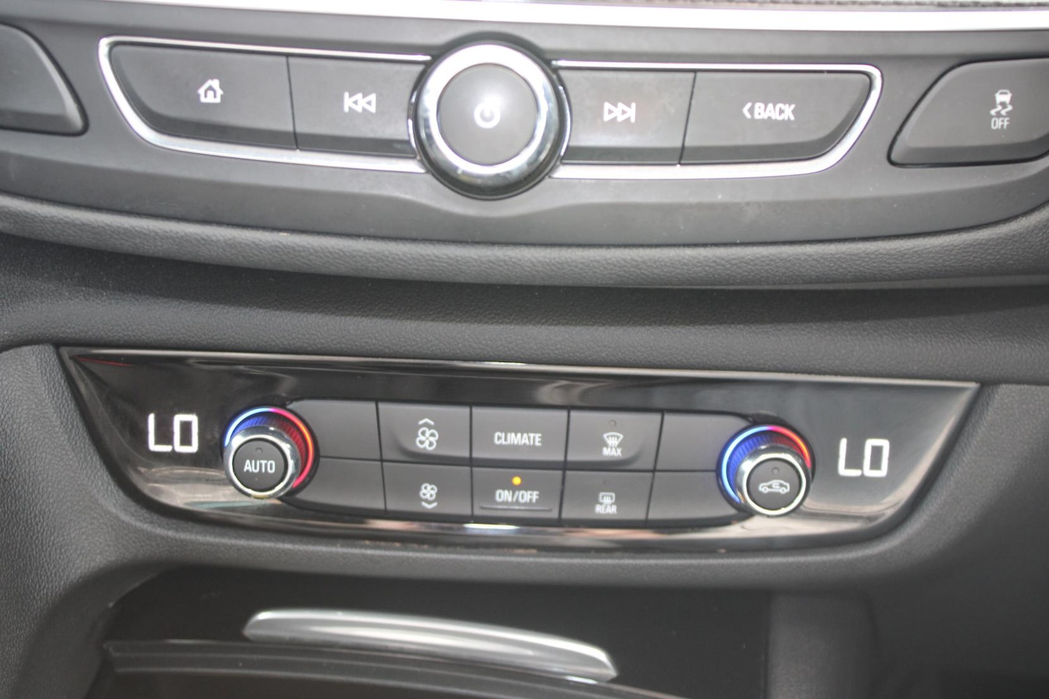 Used Vauxhall Insignia 2018 for sale - 76922291: Photo 34