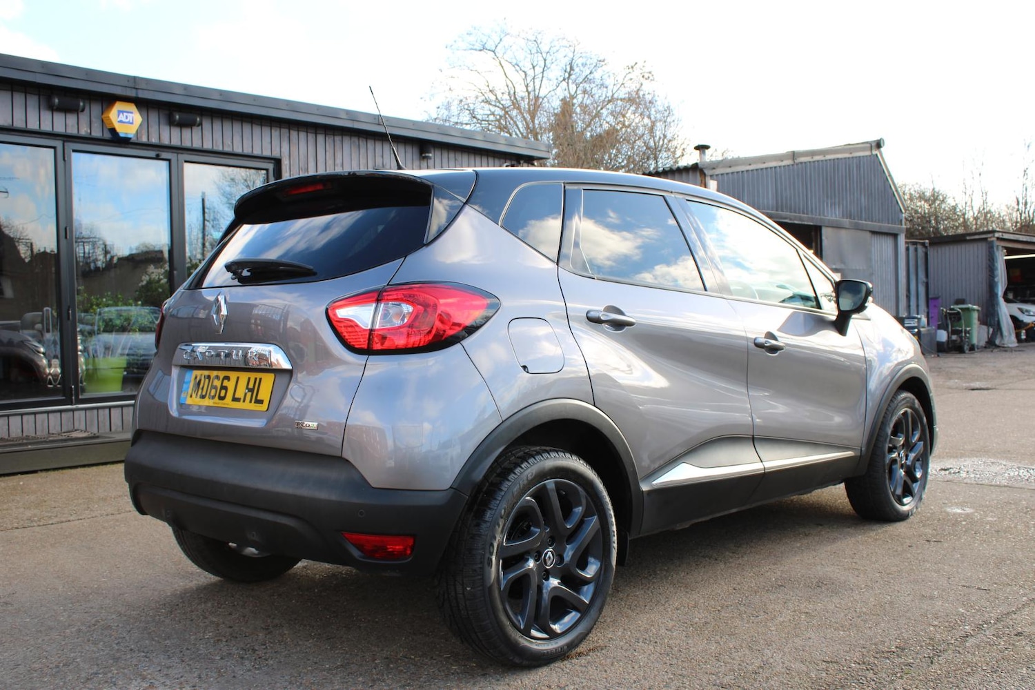 Used Renault Captur 2016 for sale - 77462009: Photo 4