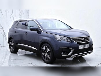 Used Peugeot 5008 2018 for sale - 76979755: Photo