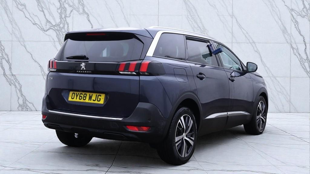 Used Peugeot 5008 2018 for sale - 76979755: Photo 3