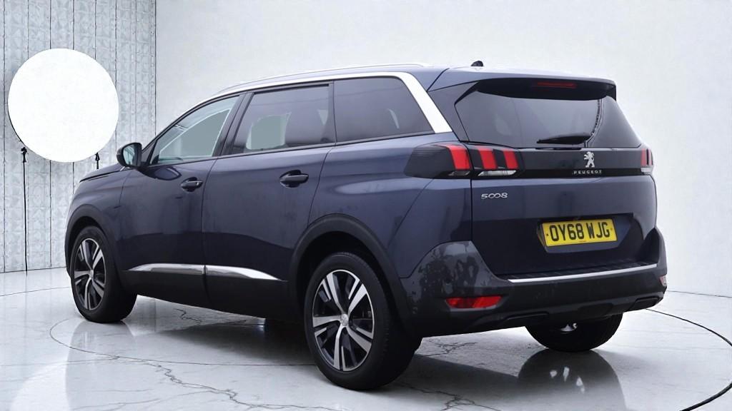 Used Peugeot 5008 2018 for sale - 76979755: Photo 4