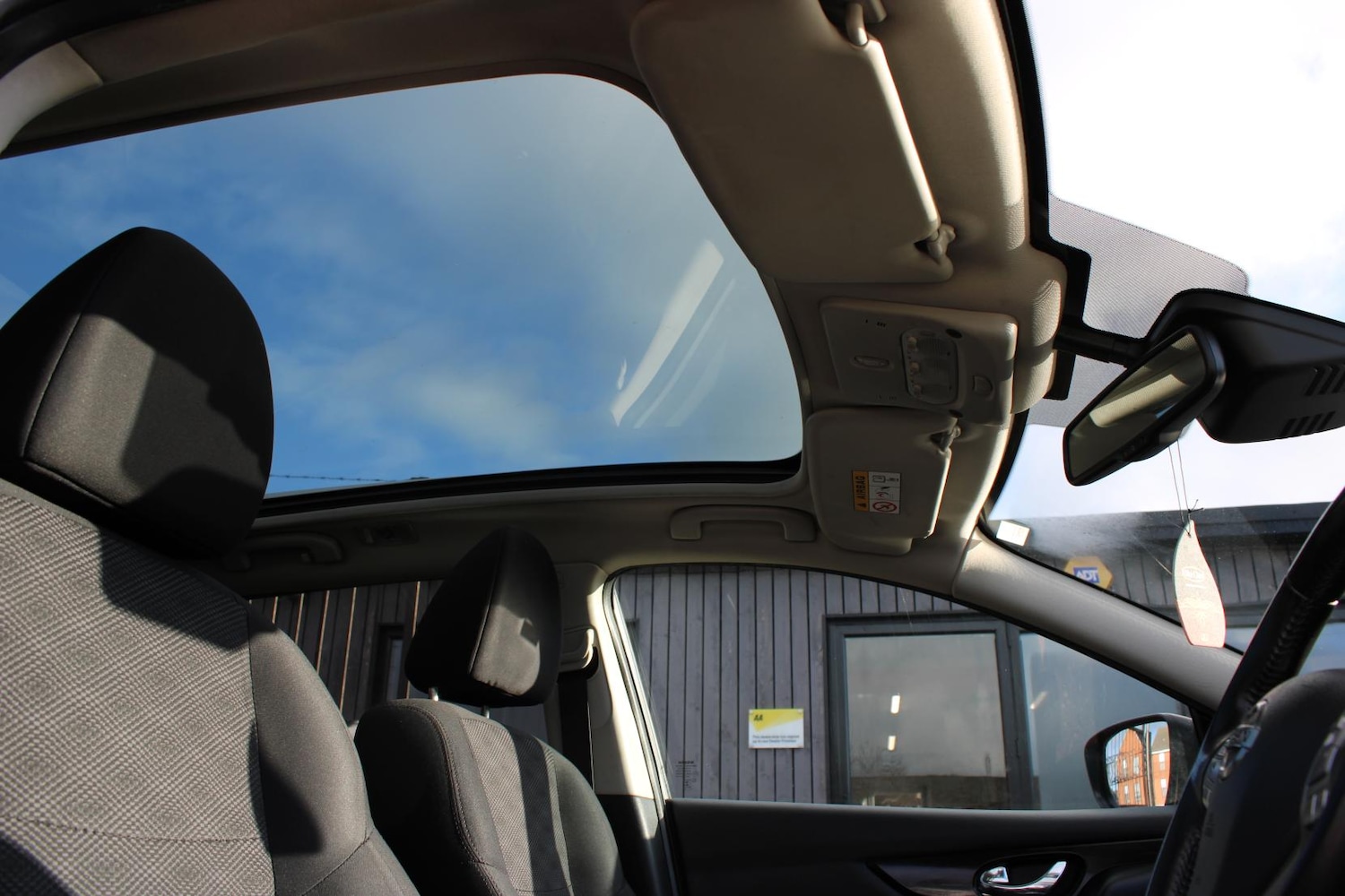 Used Nissan Qashqai 2016 for sale - 77367230: Photo 20