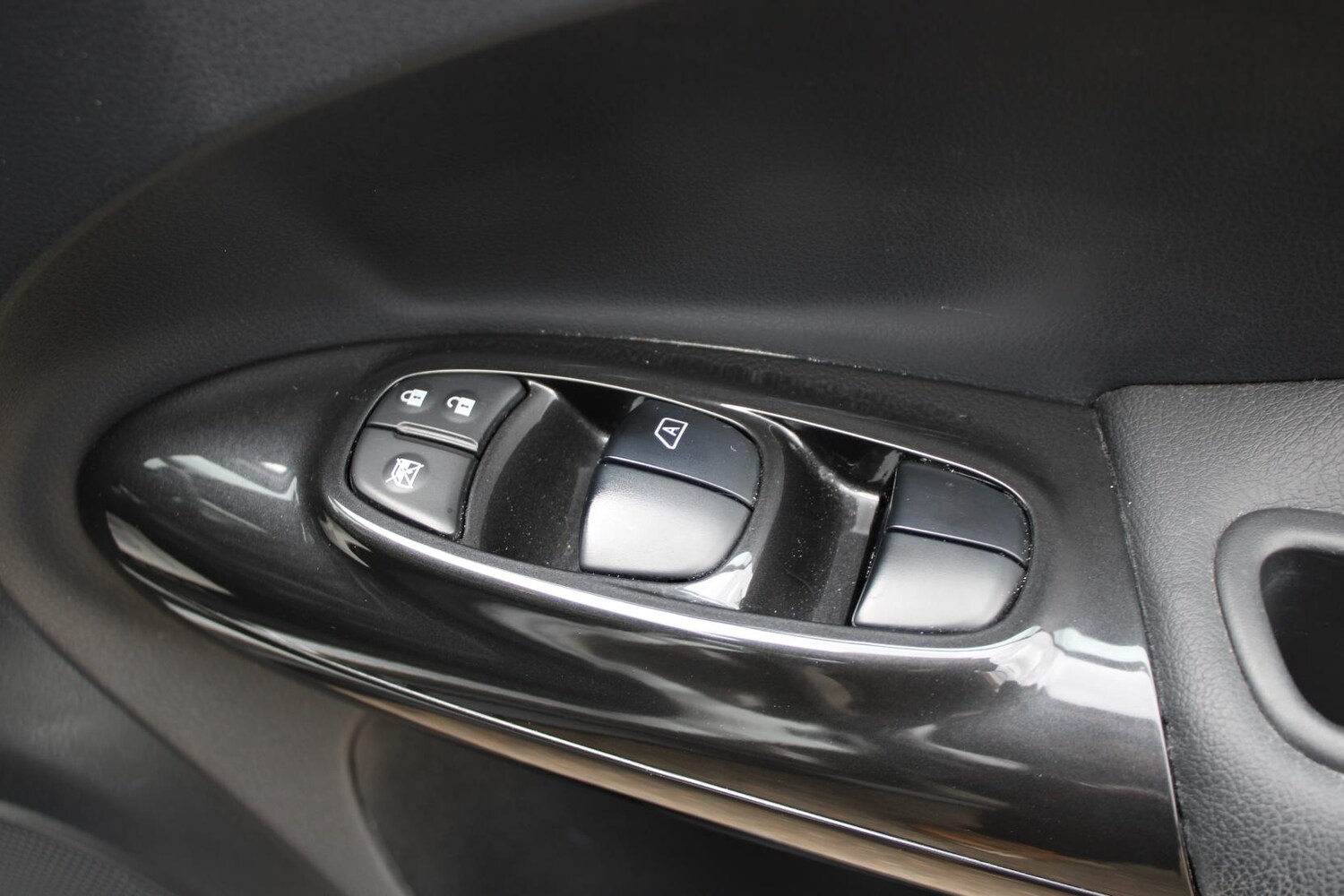 Used Nissan Juke 2015 for sale - 78152953: Photo 21