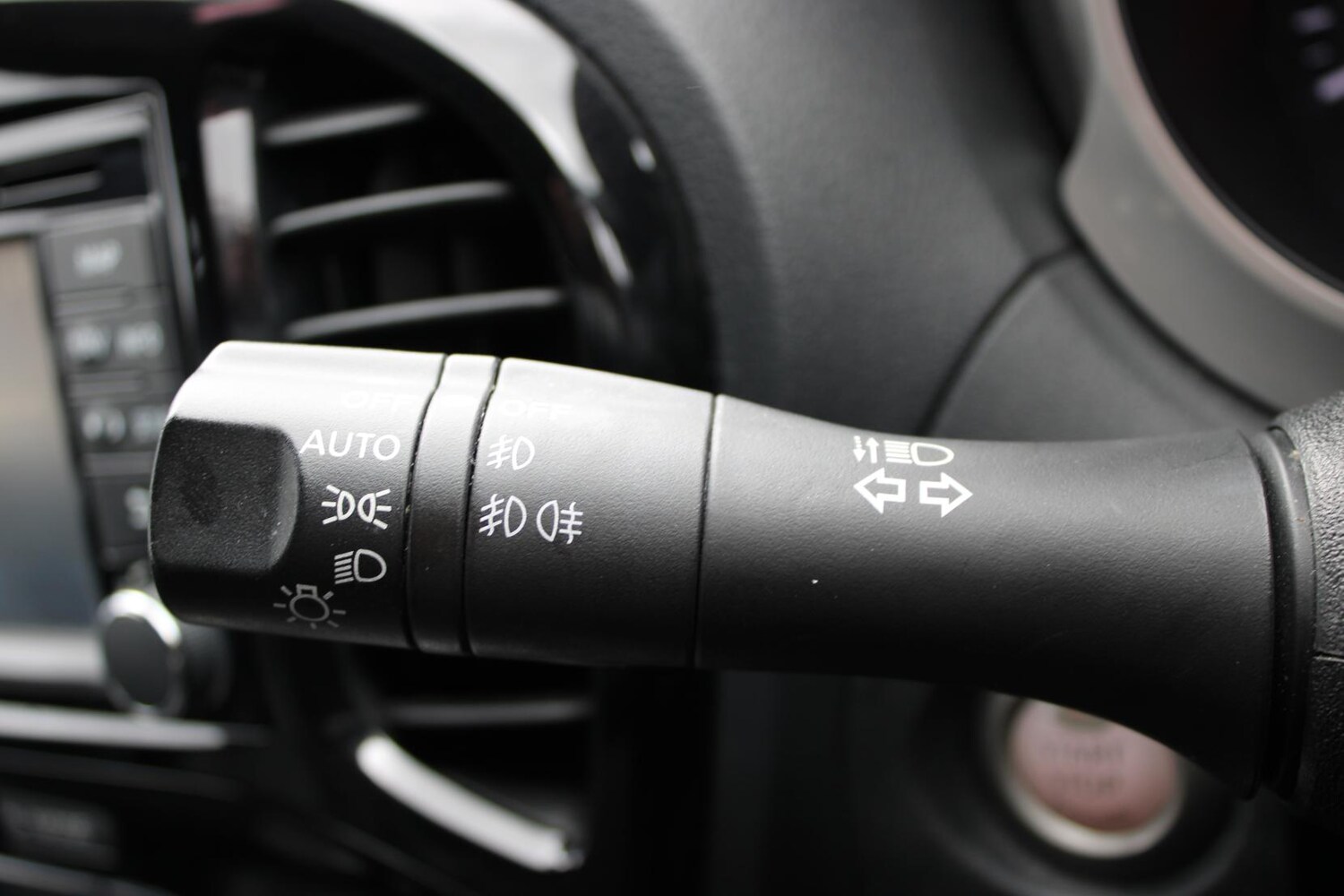 Used Nissan Juke 2015 for sale - 78152953: Photo 30