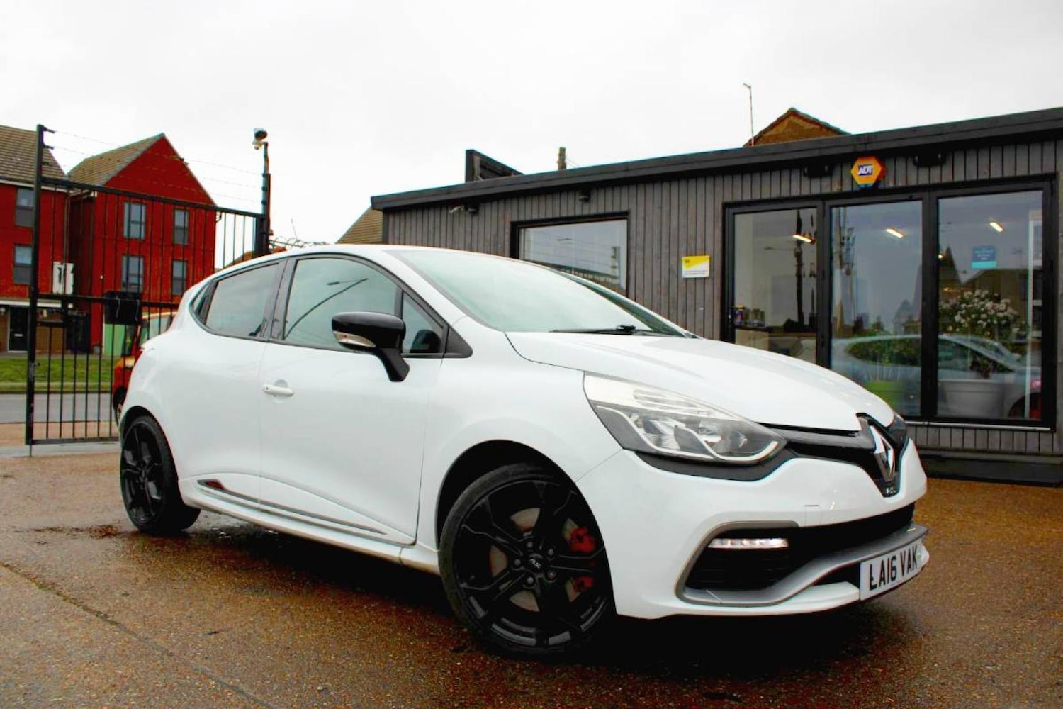 Used Renault Clio 2016 for sale - 78152970: Photo 1