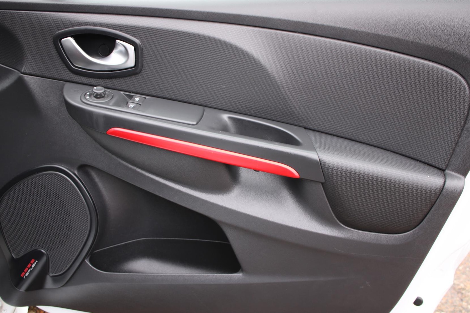 Used Renault Clio 2016 for sale - 78152970: Photo 27