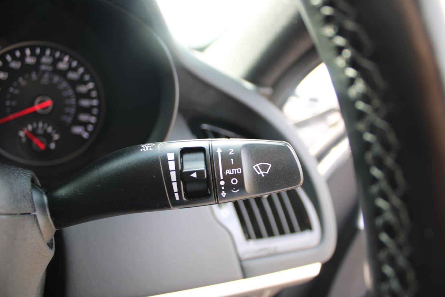 Used Kia Stinger 2019 for sale - 76922278: Photo 27