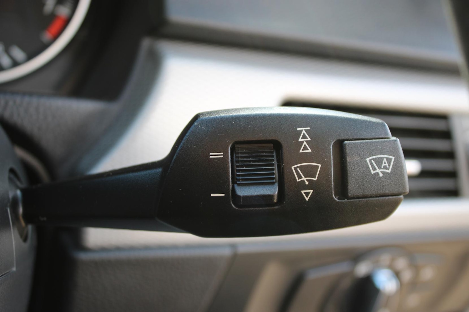 Used BMW 3 Series 2012 for sale - 77462033: Photo 39