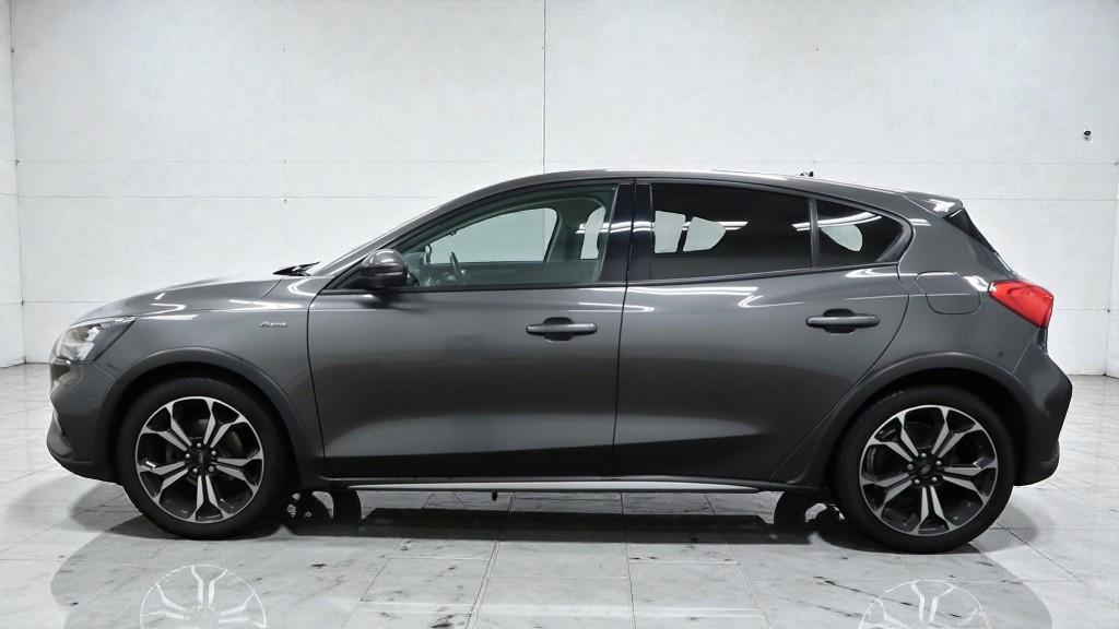 Used Ford Focus 2020 for sale - 76987583: Photo 5