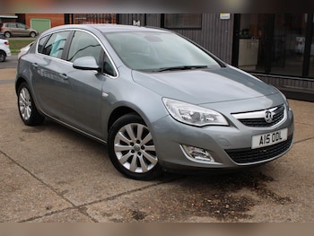 Vauxhall Astra feature image