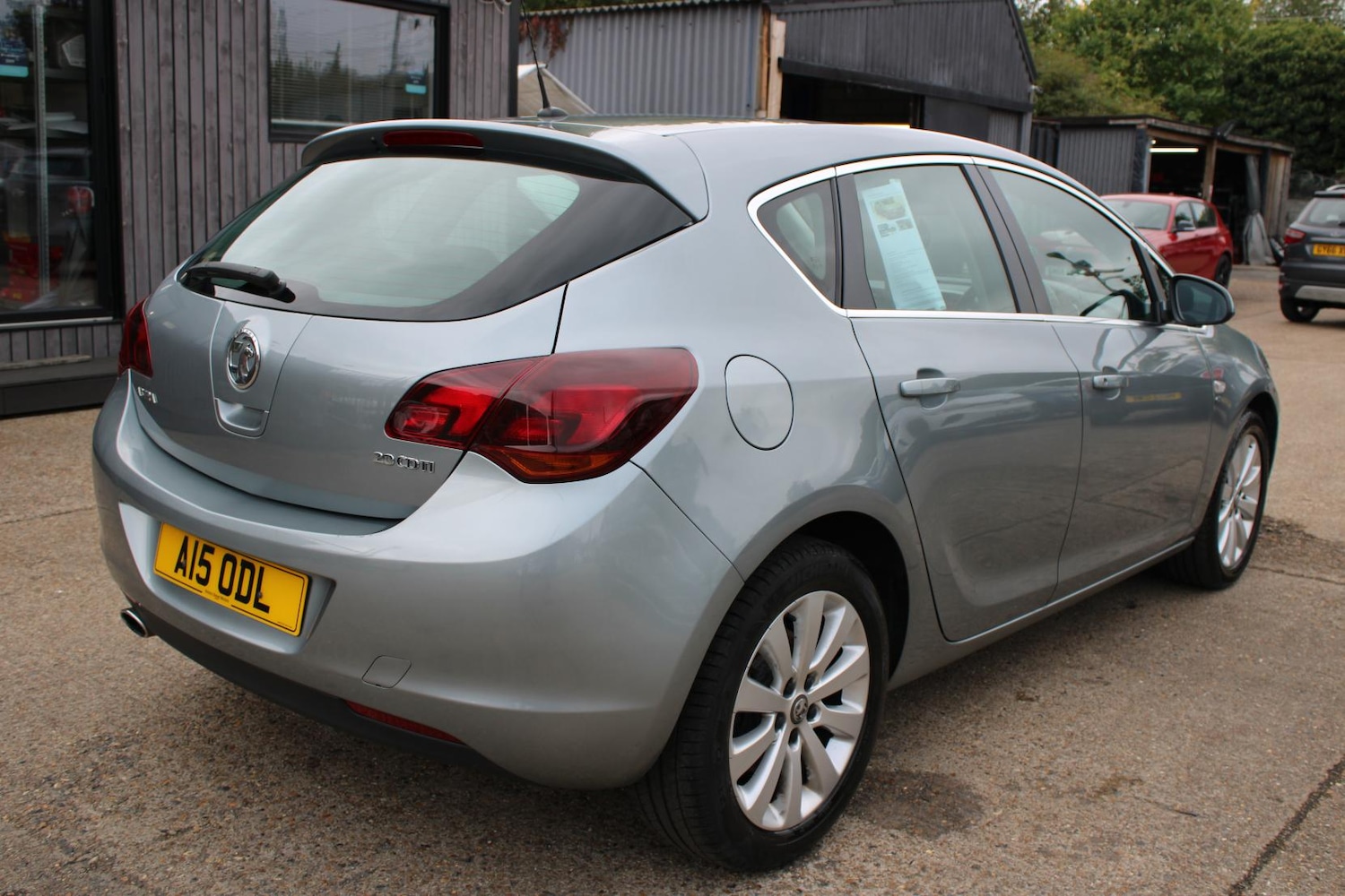 Used Vauxhall Astra 2011 for sale - 76979792: Photo 3