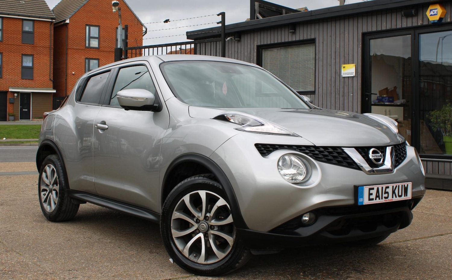 Used Nissan Juke 2015 for sale - 78067652: Photo 1