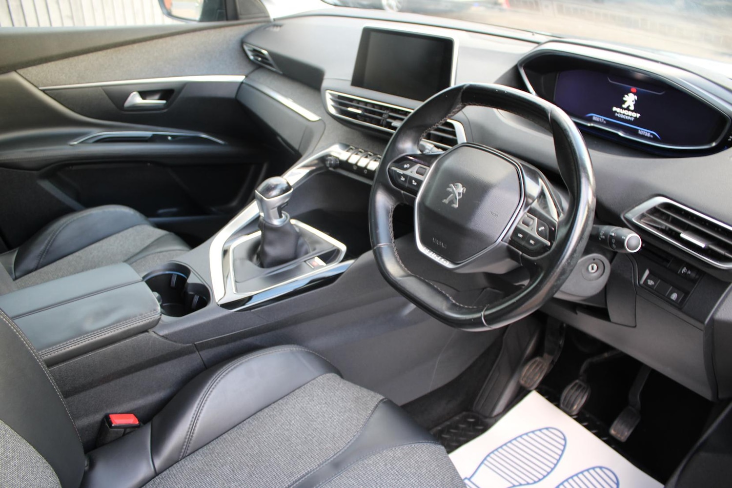 Used Peugeot 3008 2017 for sale - 76922284: Photo 11