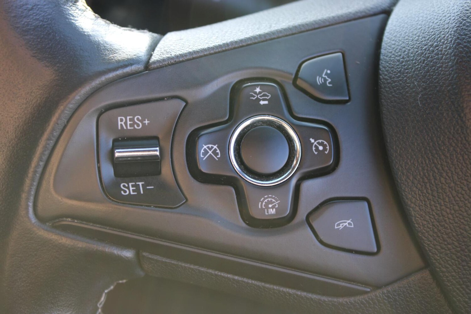 Used Vauxhall Astra 2016 for sale - 77462028: Photo 27