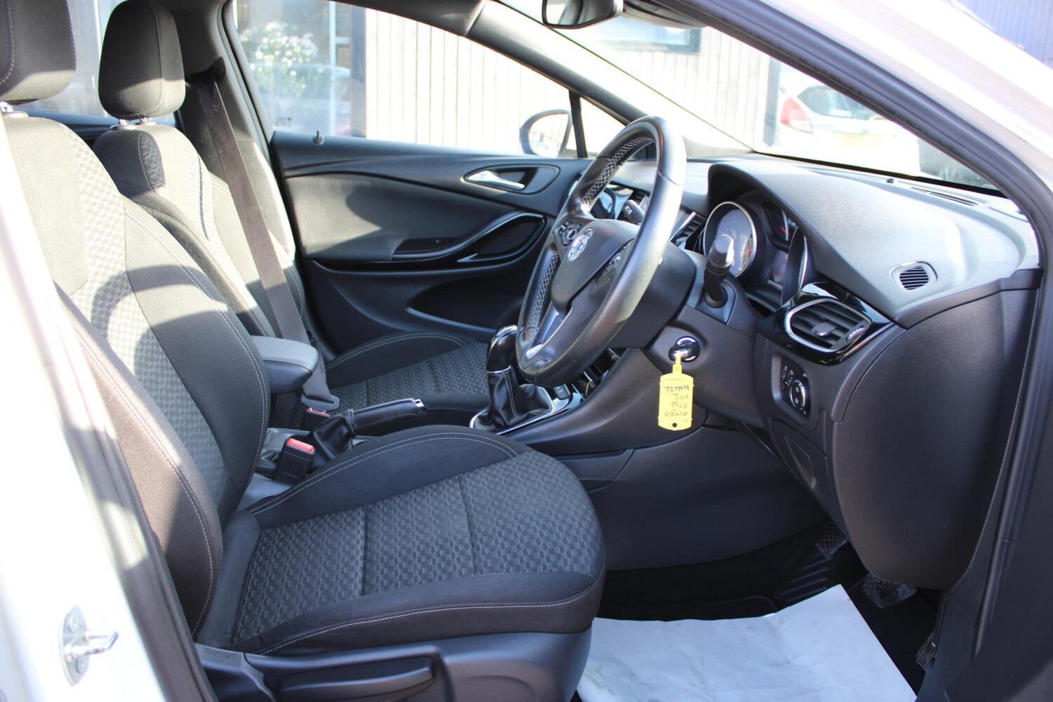 Used Vauxhall Astra 2016 for sale - 77462028: Photo 9