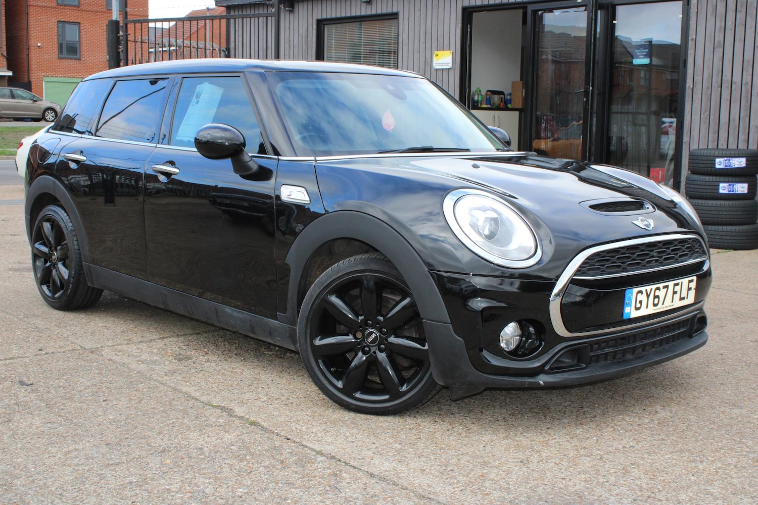 Used MINI Clubman 2017 for sale - 76933411: Photo 2
