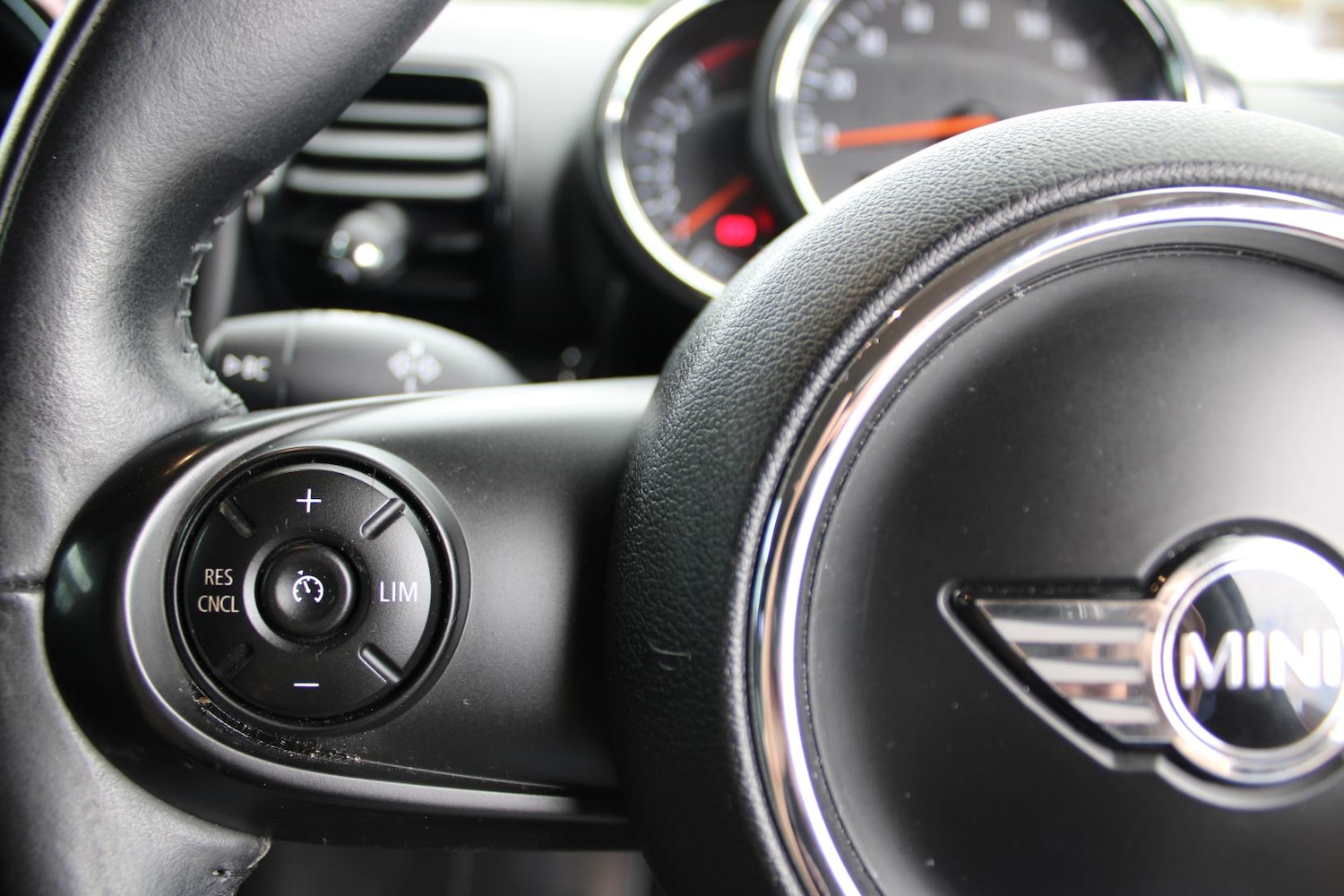 Used MINI Clubman 2017 for sale - 76933411: Photo 27