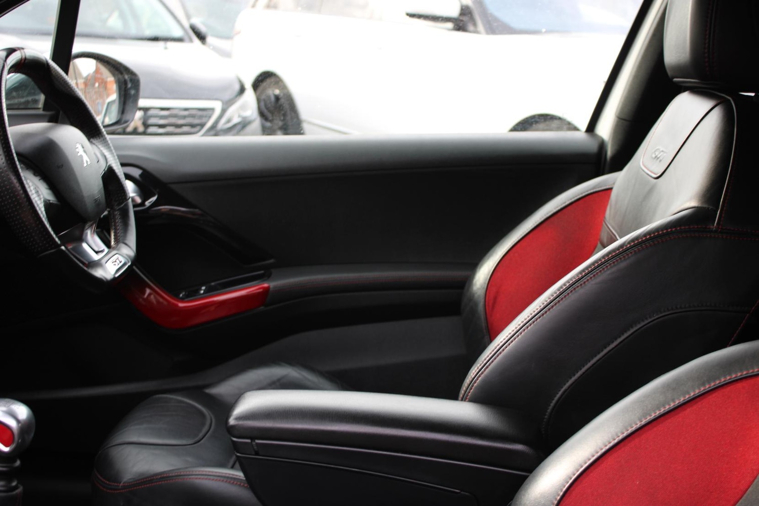 Used Peugeot 208 2015 for sale - 76922285: Photo 19