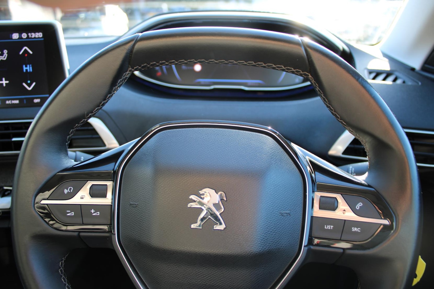 Used Peugeot 3008 2017 for sale - 76979770: Photo 12