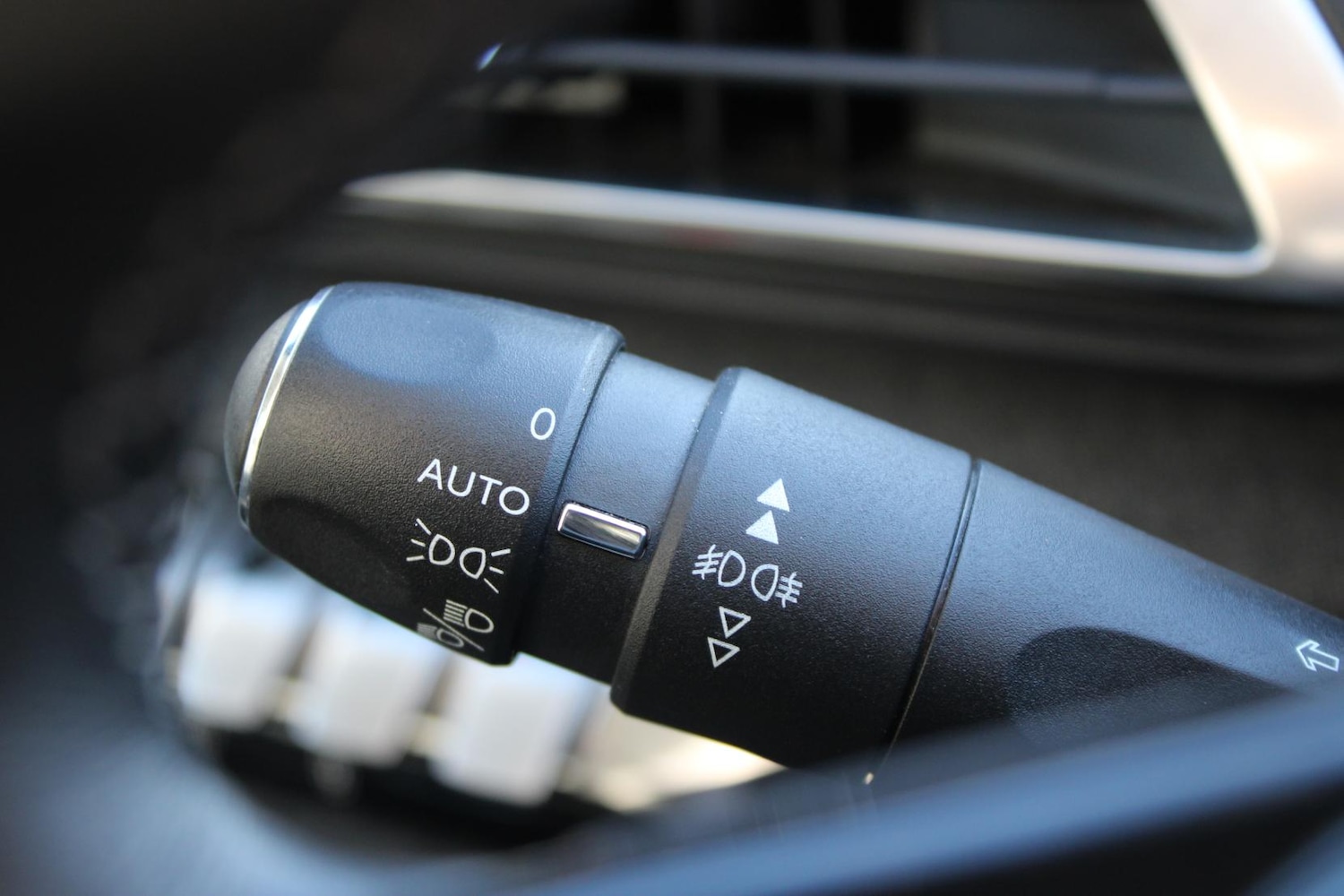 Used Peugeot 3008 2017 for sale - 76979770: Photo 17