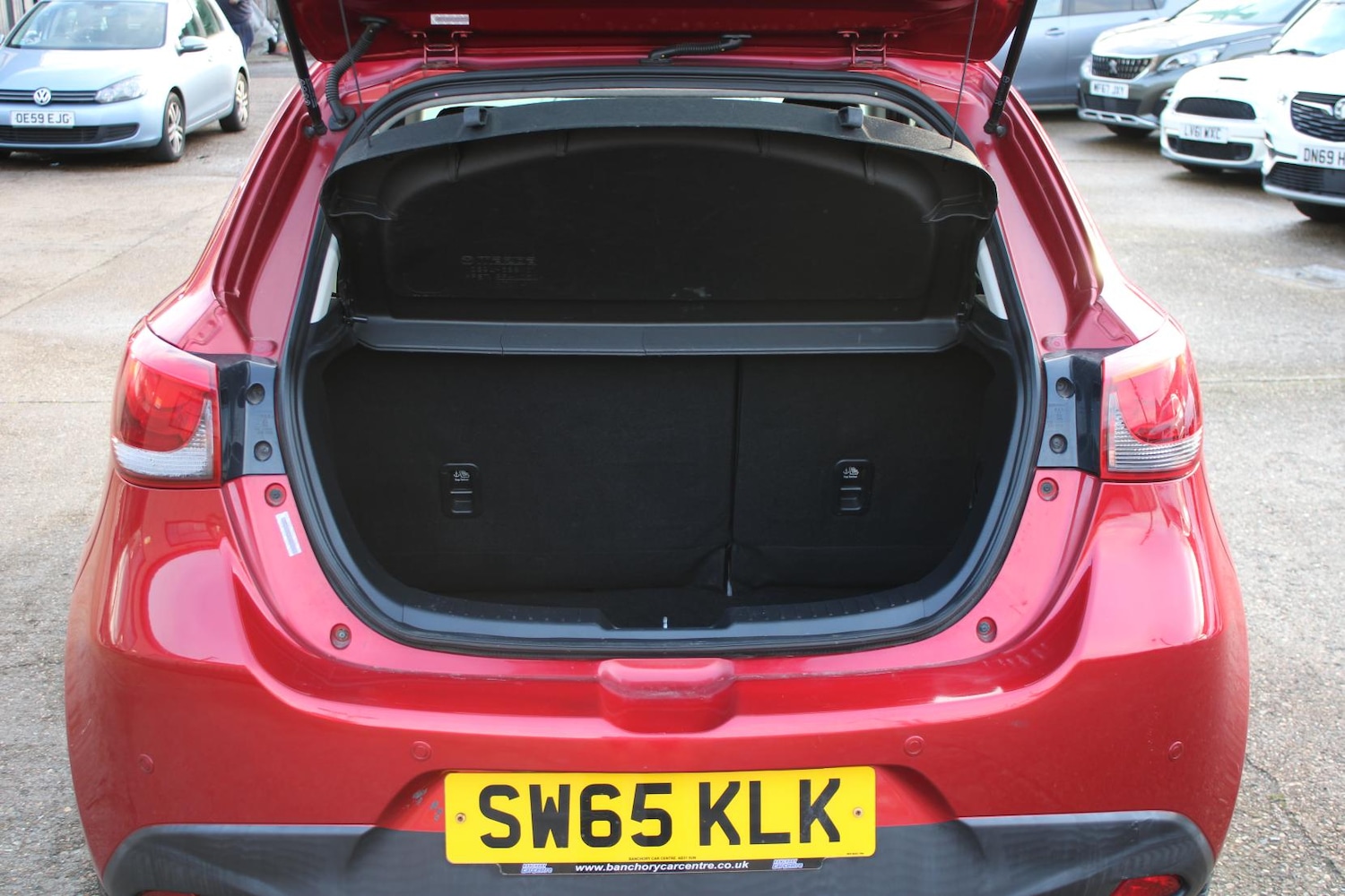 Used Mazda Mazda2 2016 for sale - 78152972: Photo 7