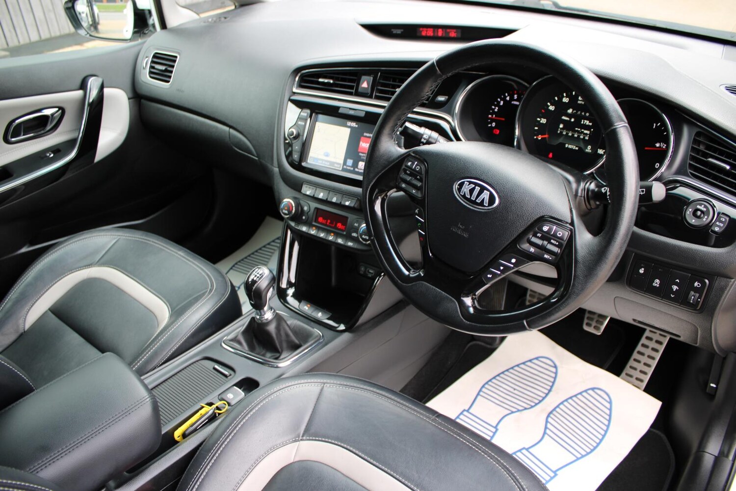 Used Kia Ceed 2017 for sale - 77819160: Photo 11