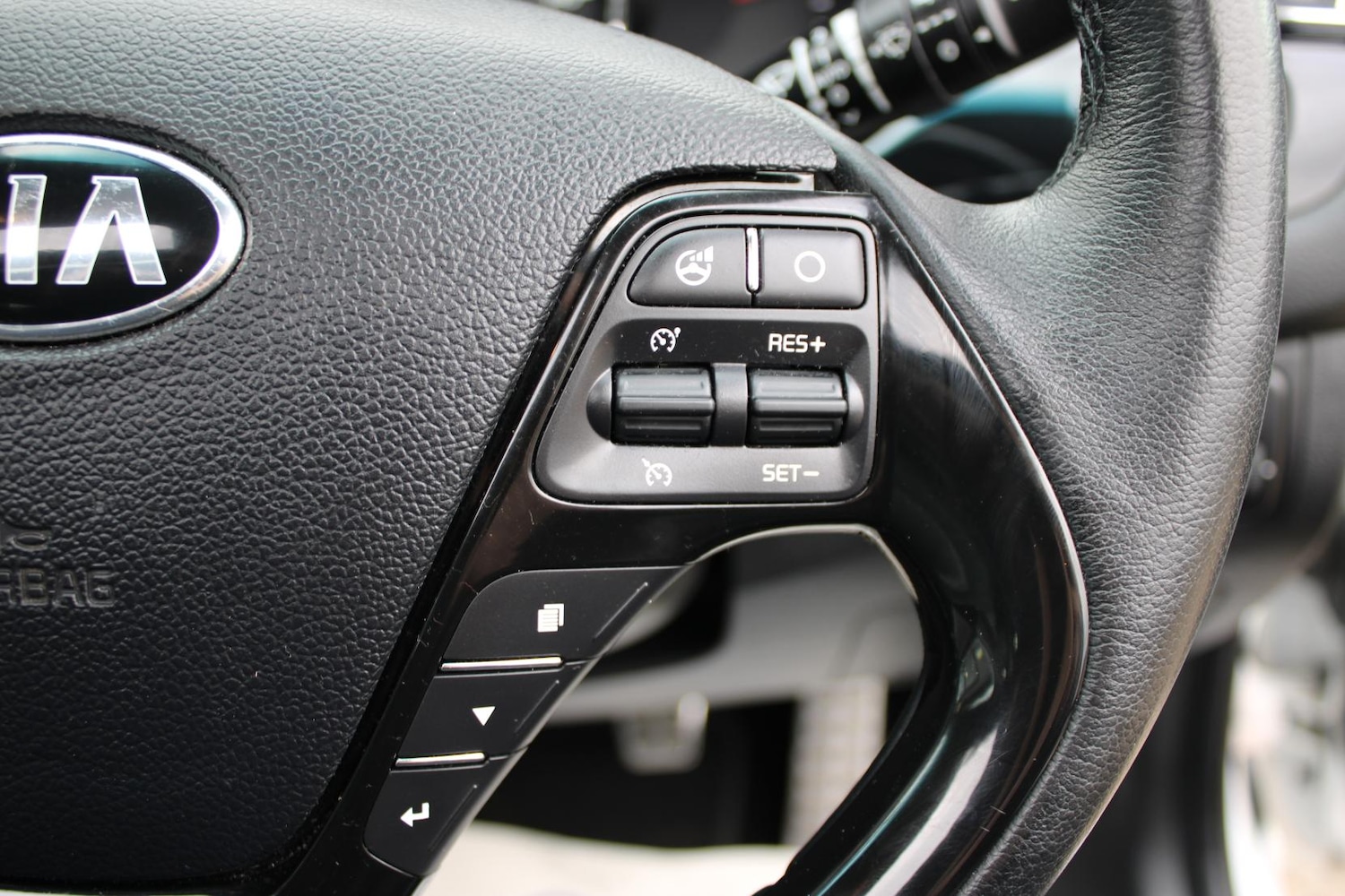 Used Kia Ceed 2017 for sale - 77819160: Photo 28