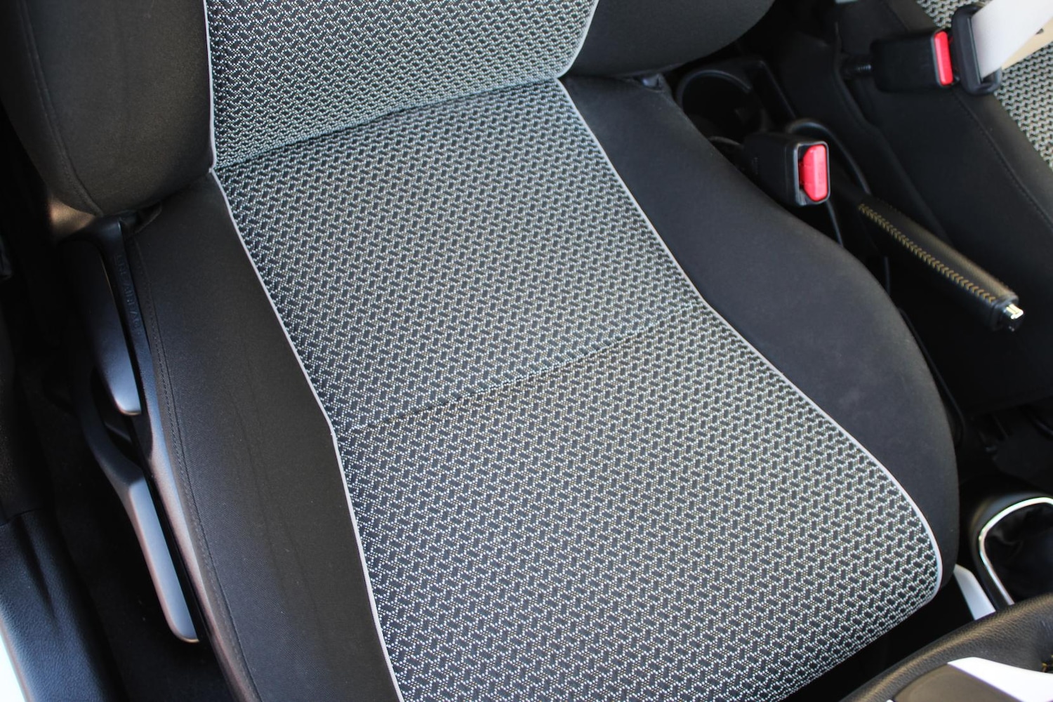 Used Toyota Yaris 2013 for sale - 76979772: Photo 25