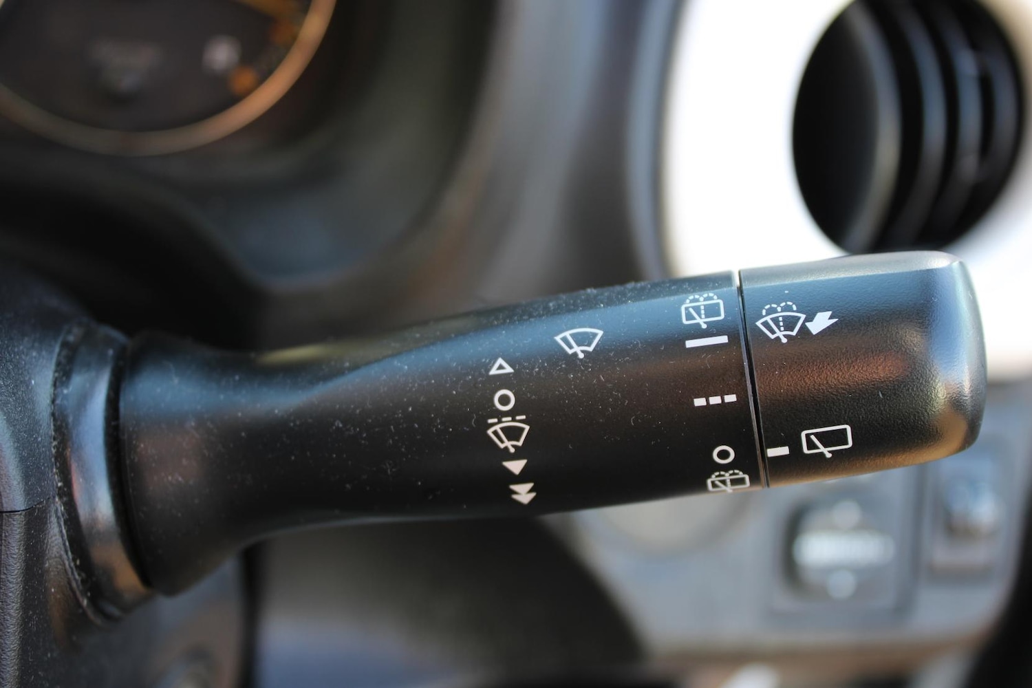 Used Toyota Yaris 2013 for sale - 76979772: Photo 35