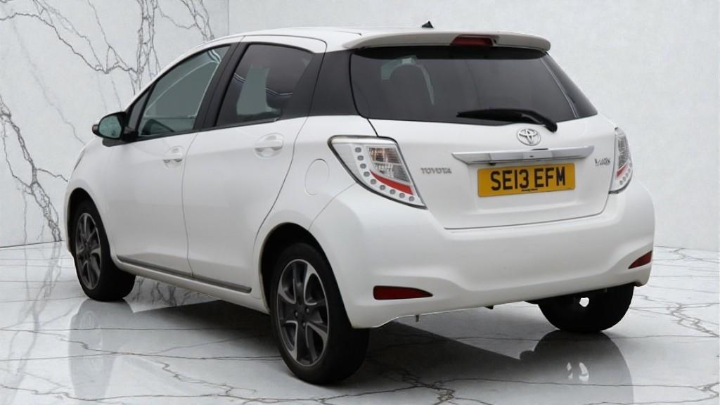 Used Toyota Yaris 2013 for sale - 76979772: Photo 4