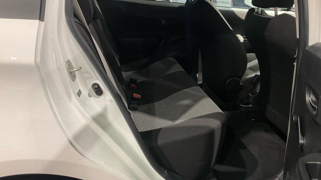 Used Toyota Yaris 2013 for sale - 76979772: Photo 8