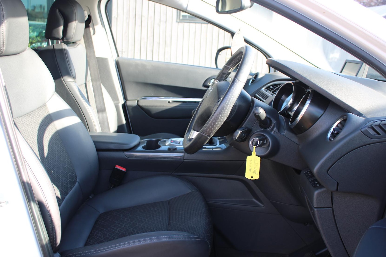 Used Peugeot 3008 2016 for sale - 77462011: Photo 10