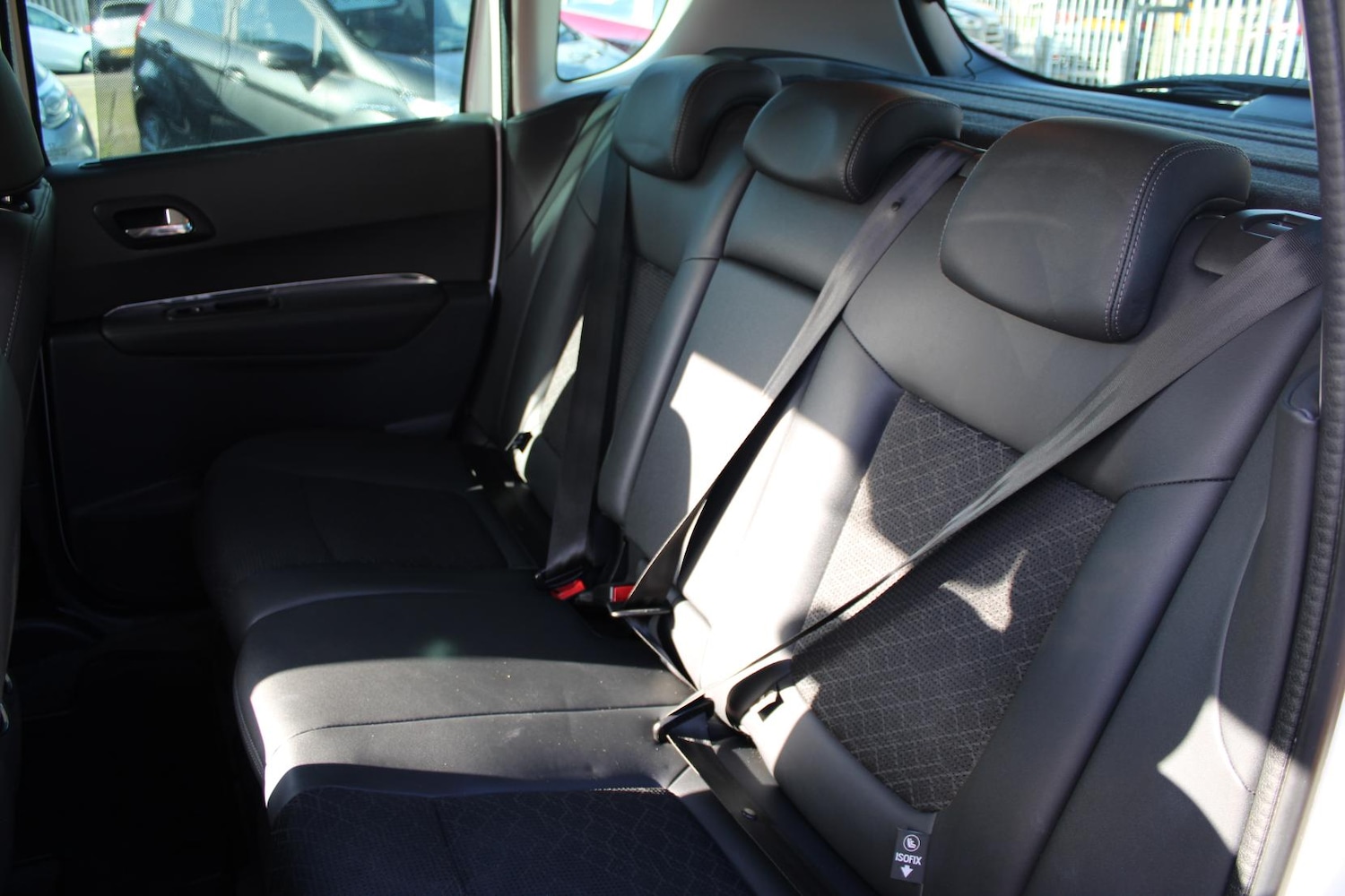 Used Peugeot 3008 2016 for sale - 77462011: Photo 16