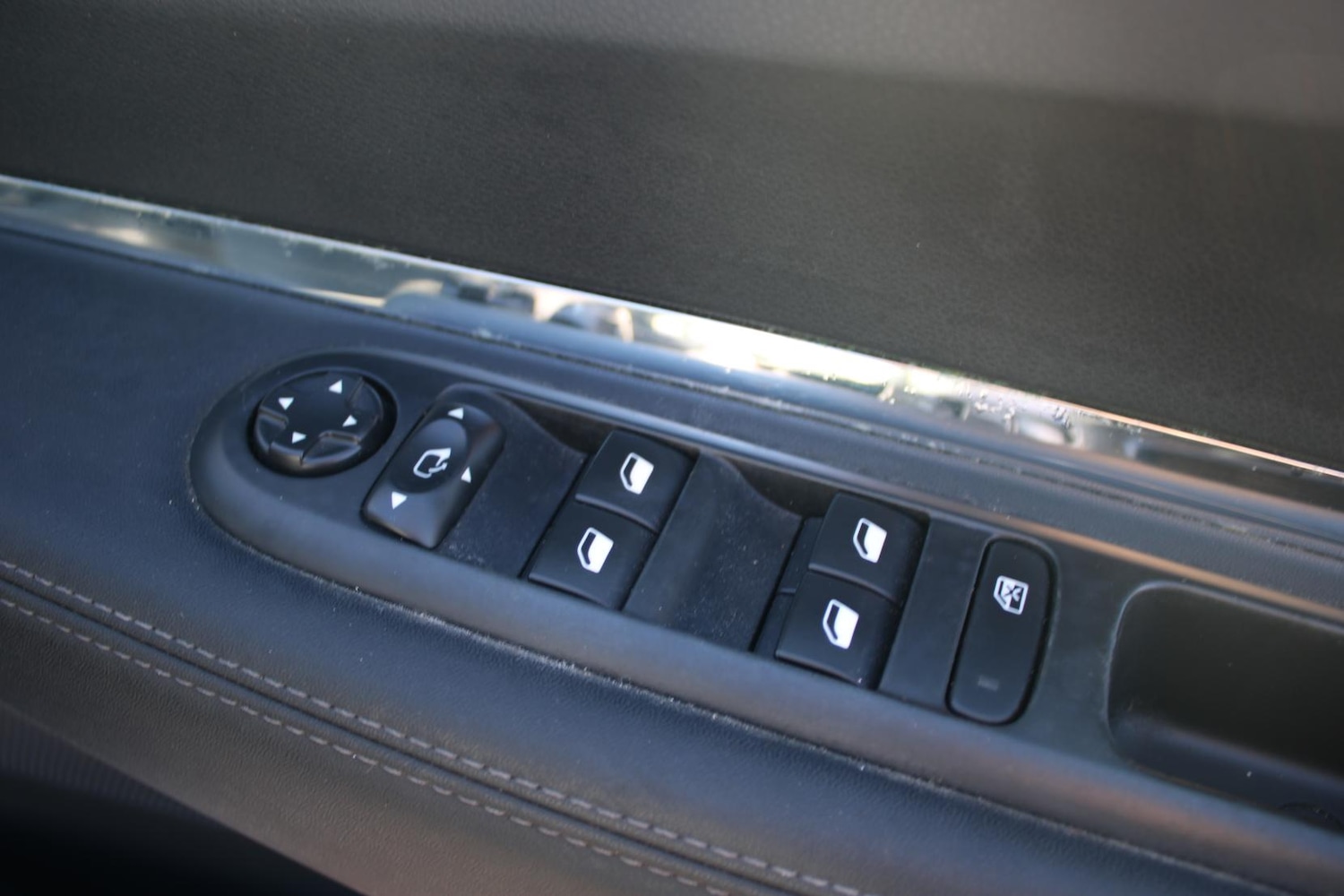 Used Peugeot 3008 2016 for sale - 77462011: Photo 27