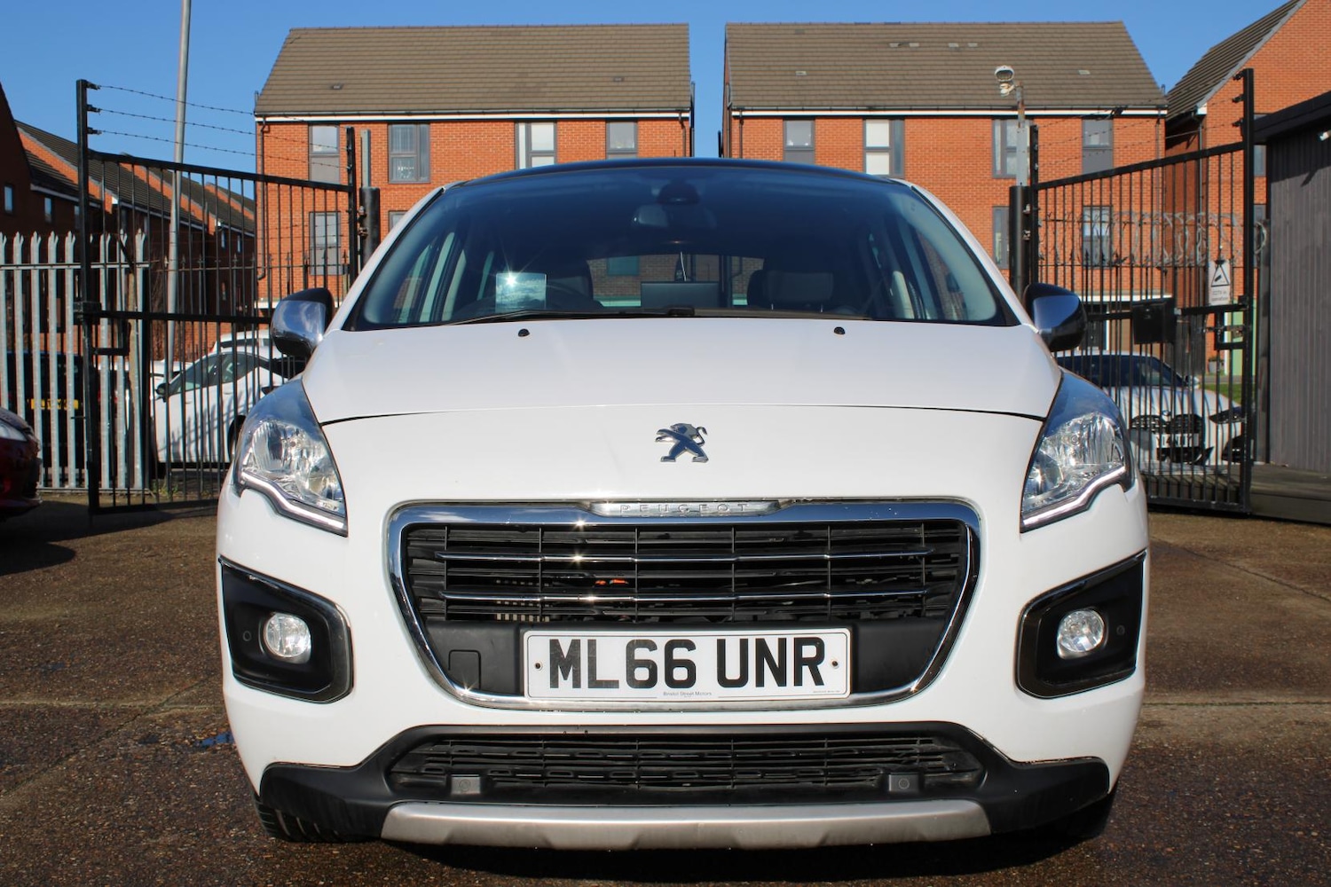 Used Peugeot 3008 2016 for sale - 77462011: Photo 3