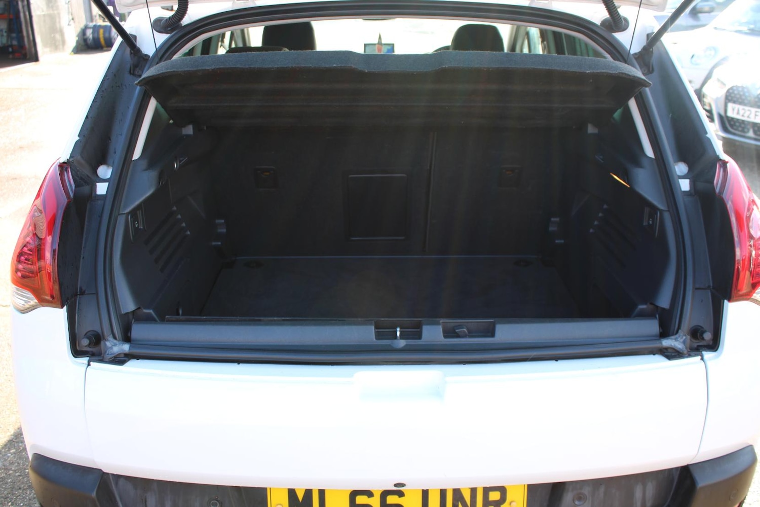 Used Peugeot 3008 2016 for sale - 77462011: Photo 7