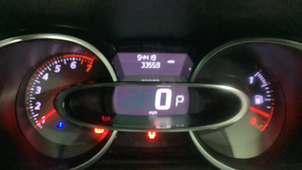 Used Renault Clio 2016 for sale - 77005947: Photo 10