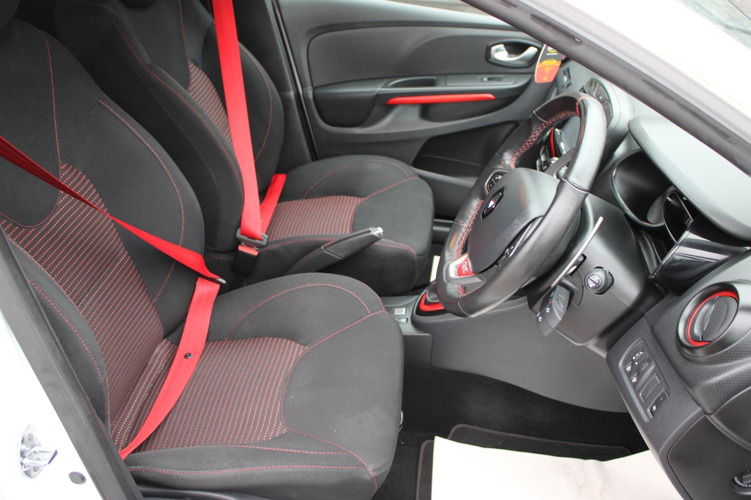 Used Renault Clio 2016 for sale - 77005947: Photo 15