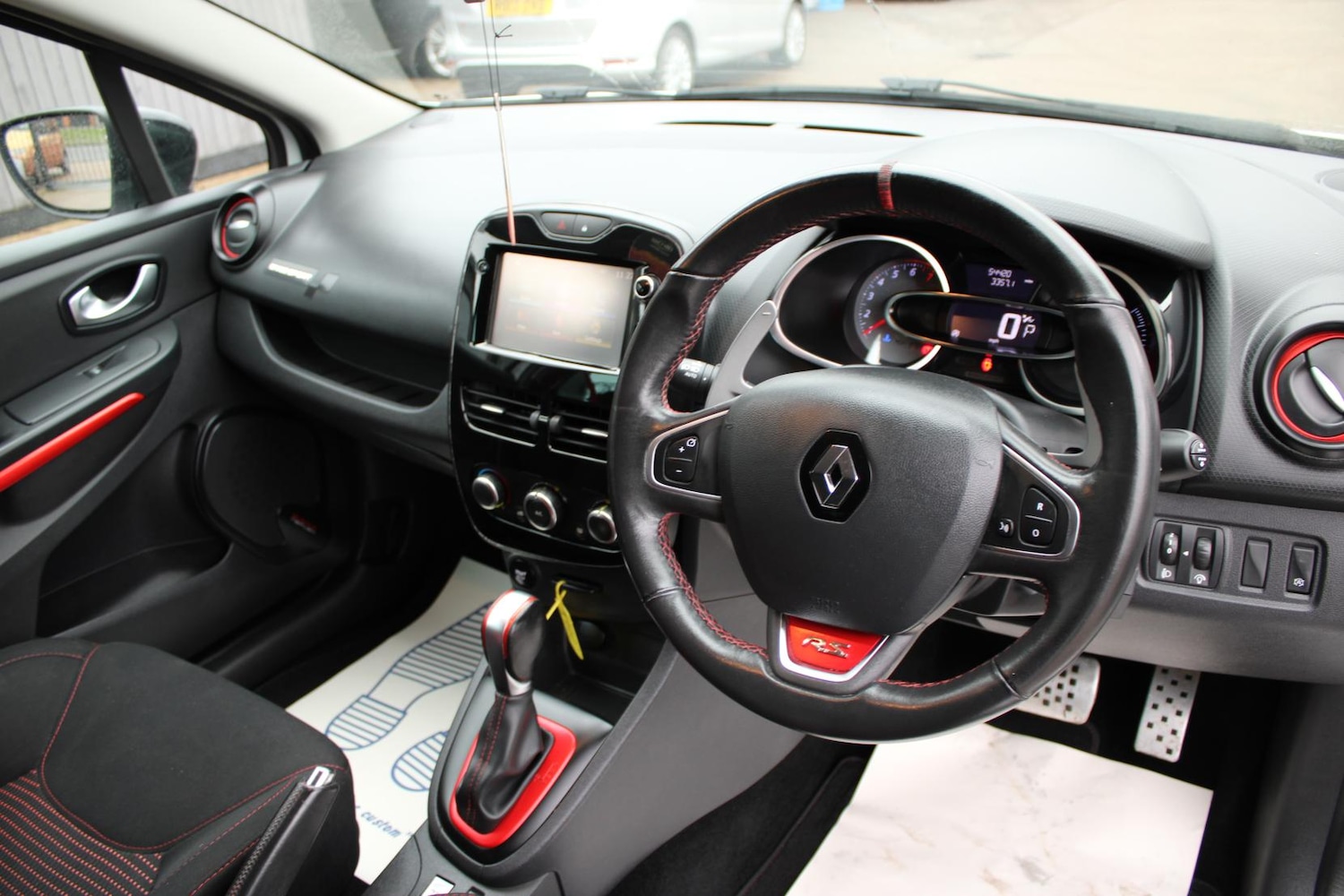 Used Renault Clio 2016 for sale - 77005947: Photo 17