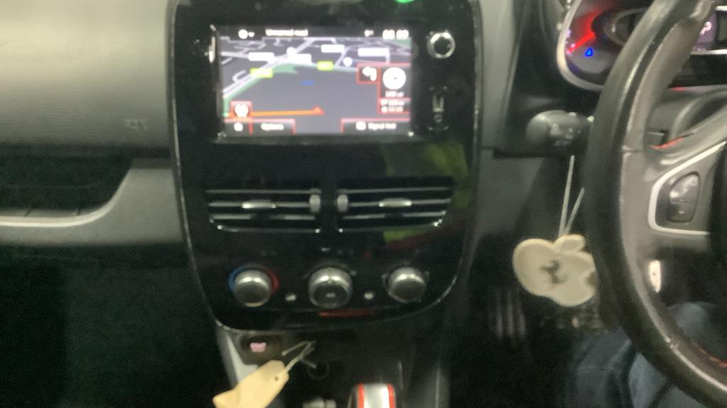 Used Renault Clio 2016 for sale - 77005947: Photo 9