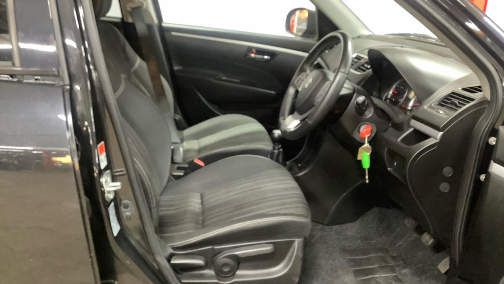 Used Suzuki Swift 2016 for sale - 76979758: Photo 7