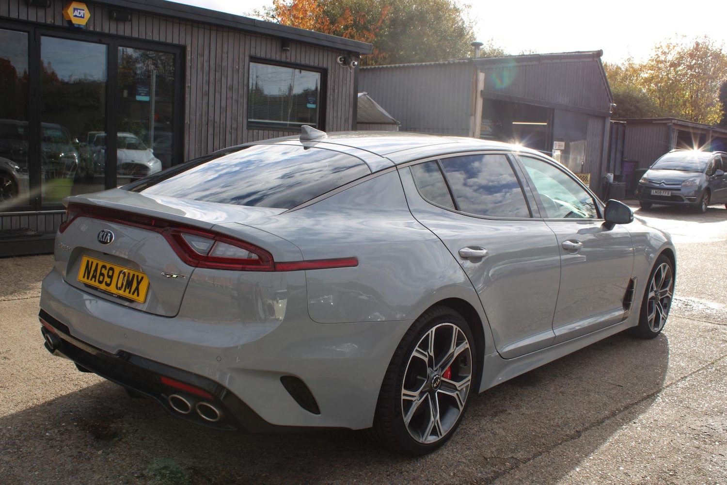 Used Kia Stinger 2019 for sale - 76979787: Photo 3