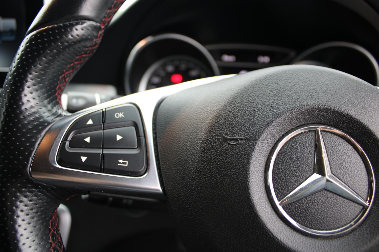 Used Mercedes-Benz CLA 2017 for sale - 76933410: Photo 28