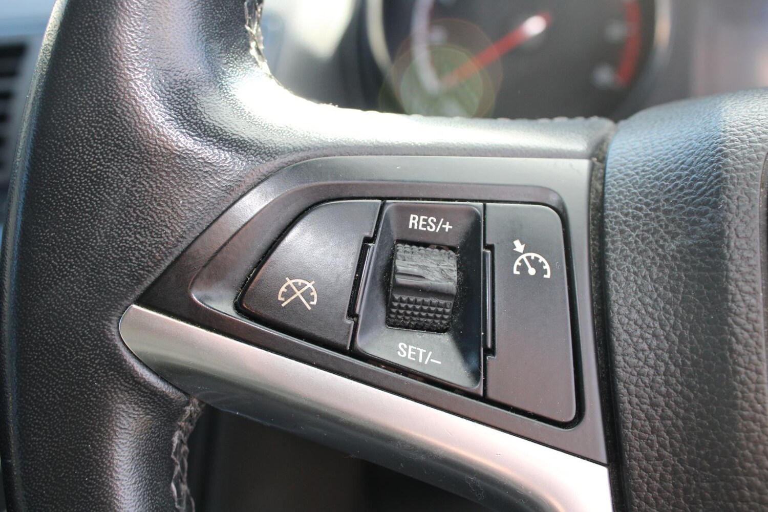 Used Vauxhall Meriva 2015 for sale - 77462005: Photo 26