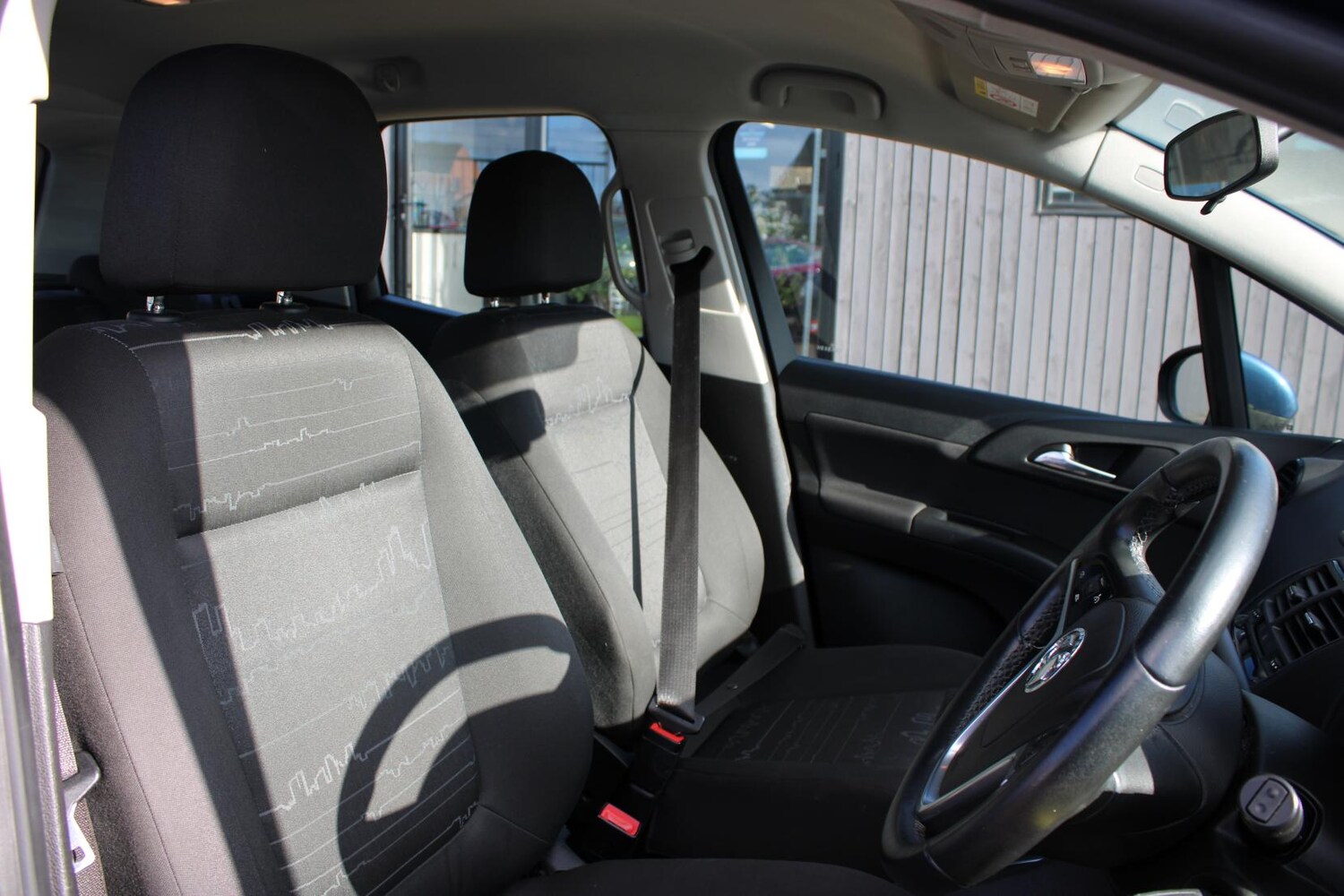 Used Vauxhall Meriva 2015 for sale - 77462005: Photo 9