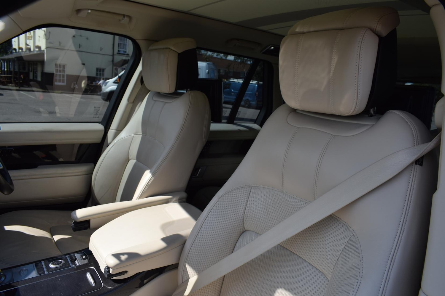 Used Land Rover Range Rover 2018 for sale - 76979774: Photo 99